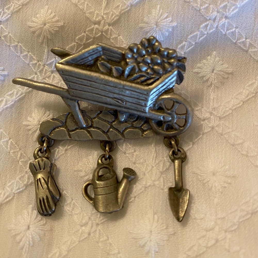 Brooch